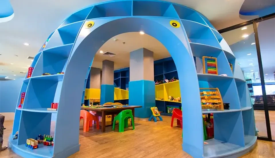 هتل هالیدی انانگ بیچ ریزورت